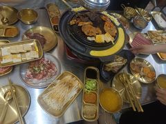 -胡悦里韩式烤肉(芝罘万达广场店)