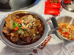 -大芊金重庆串串火锅(南京路店)