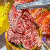 吃来吃去炭烤活鳗鱼还是他家的jujuju好吃