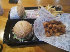 -The Habit Burger Grill 哈比特汉堡(复兴soho店)