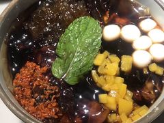 -巴四老城区炭火蛙锅(张江店)