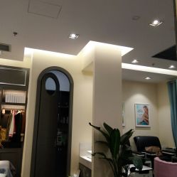 -蜜丝卡伦美甲美睫连锁