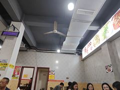 -廖哥泡椒兔(峨眉店)
