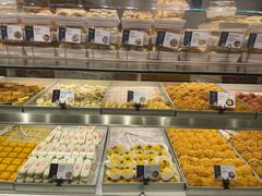 面包甜点陈列柜-墨茉点心局(国金街店)