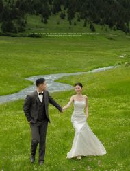 -喜爱高定婚纱摄影