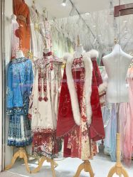 -梦回汉唐汉服旗袍体验馆(拙政园店)