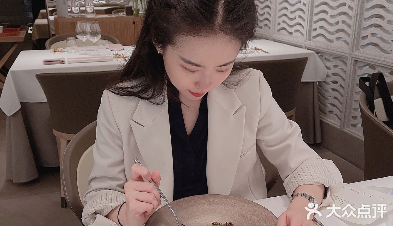 人均1000块的米其林一星素食餐厅是否值得？