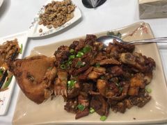 鸿运乳猪-老船夫婚宴婚庆会馆(延吉路店)