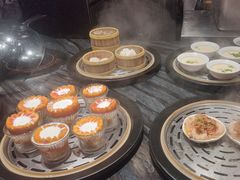 -雍容荟帝王蟹活龙虾展台自助(IFS黑金店)