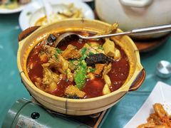 臭豆腐牛蛙锅-谢记上海大排档(长寿路店)