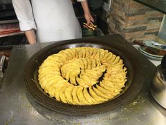-老新隆牛肉锅贴(新街口店)