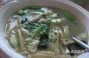 Loofah and Tofu Skin Soup