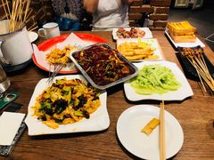 -喝丢一只鞋辣炒海鲜小烧烤(三八广场店)