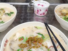-五谷渔粉(区庄店)