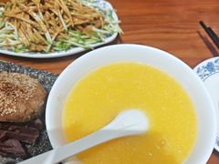 -老天桥酱肉烧饼夹肘子(天桥店)