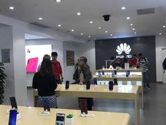 -华为授权体验店(万航渡路)