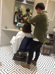 -PE SALON