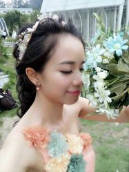-现代经典婚纱摄影
