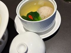 -瑞虹新天地月亮湾