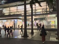 -东荟城名店仓