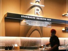 大堂-星巴克臻选(上海合生汇1F店)