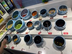 自助调料区-鼎级香· 火锅烤肉自助丨涮烤一体(蜀山唯品会店)