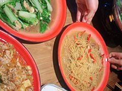 -半步颠小酒馆(繁花中心)