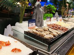 -钱小奴海鲜自助黑金店(杭州滨江龙湖店)