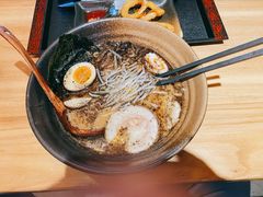 镇店黑丸黑香拉面-Uni 忧你の深夜食堂(浦江万达广场店)