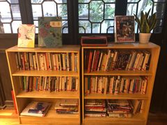 -猫的天空之城概念书店(杭州南宋御街店)