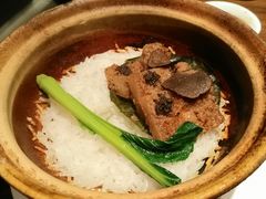 荷香粉蒸肉捞饭-山里亲戚(淞虹路店)