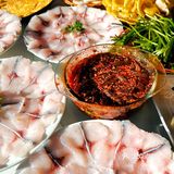 简直是人生一大乐事！所以，快来假日海湾·石锅鱼吧！
