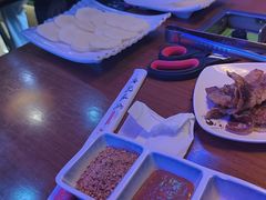 -豚豚猪村烤肉·韩国烤肉(总店)