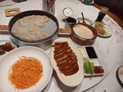 -梅利汴京烤鸭•开封豫菜地标店(东司门店)