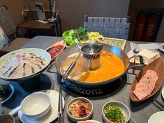 -左庭右院鲜牛肉火锅(环球港店)