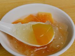 雪耳木瓜糖水-沙湾姜埋奶(兴新包店)