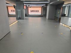 -超鹿运动(五四路恒力城店)