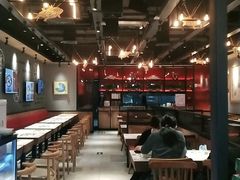 大堂-渝是乎酸菜鱼(龙旗购物中心店)