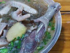 -燕子煨汤(山海关路店)