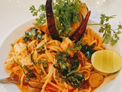 -Chom Cafe and Restaurant