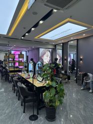 -藤野造型烫染·漂发