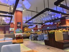 -美食小镇·观赏珍稀鸟类·长隆熊猫酒店