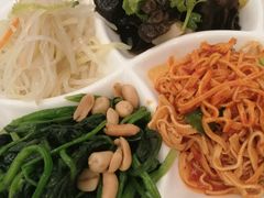 果仁菠菜-东方饺子王(新奥购物中心店)