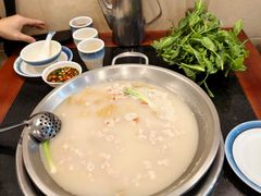 -老来福·非遗酸汤兔(凯旋路店)