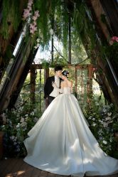 -雪中彩影婚纱摄影·微光艺术中心