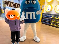 -m豆巧克力世界(上海世茂广场店)