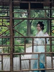 -一揽芳华汉服旗袍体验馆(拙政园店)