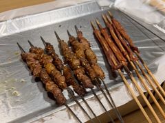 -三个大叔烤羊肉串·歌手驻唱·碳烤鲜肉(西三旗店)