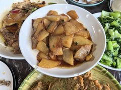 -芦茨金富饭庄·25年老字号·专做稻草鸡