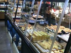 面包甜点陈列柜-万利隆·活力烘焙(人民路店)